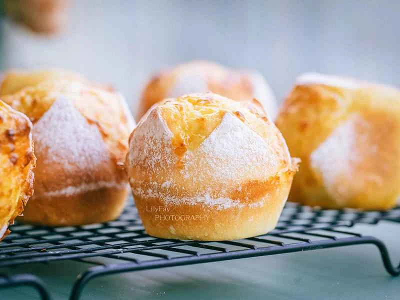 How to make pure milk hand-torn toast: Step 1