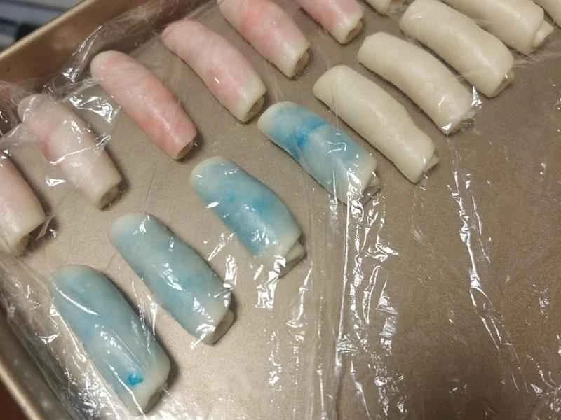 How to make pure milk hand-torn toast: Step 1