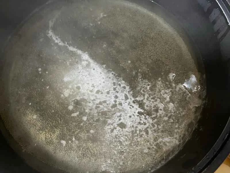 How to make pure milk hand-torn toast: Step 1