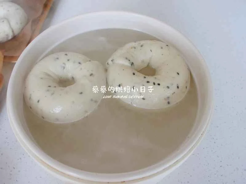 How to make pure milk hand-torn toast: Step 1