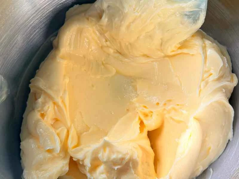 How to make pure milk hand-torn toast: Step 1