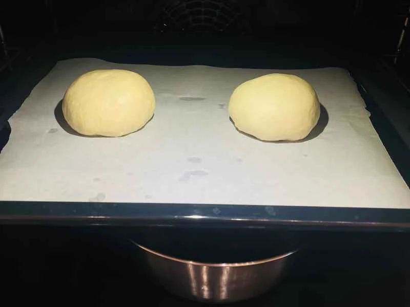 How to make pure milk hand-torn toast: Step 1