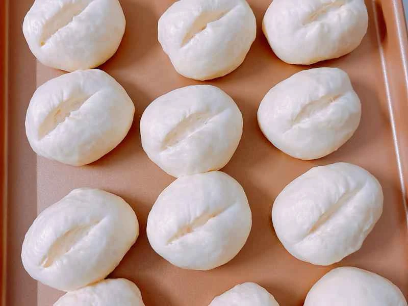 How to make pure milk hand-torn toast: Step 1