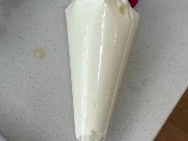 How to make pure milk hand-torn toast: Step 1