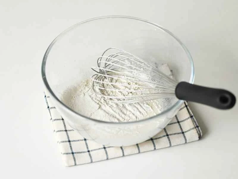 How to make pure milk hand-torn toast: Step 1