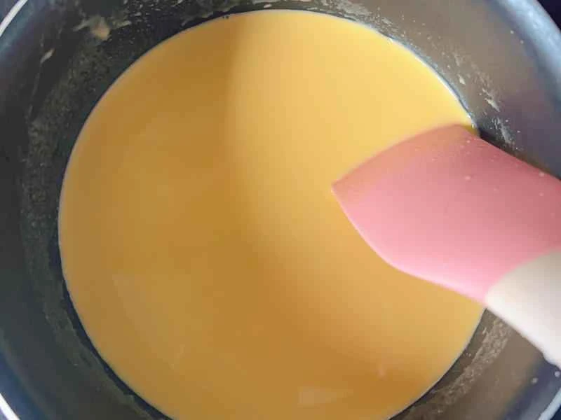 How to make pure milk hand-torn toast: Step 1