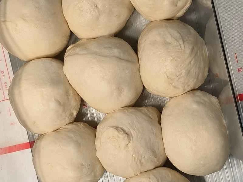 How to make pure milk hand-torn toast: Step 1