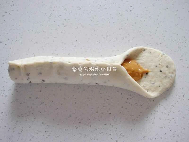 How to make pure milk hand-torn toast: Step 1