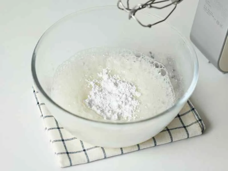 How to make pure milk hand-torn toast: Step 1