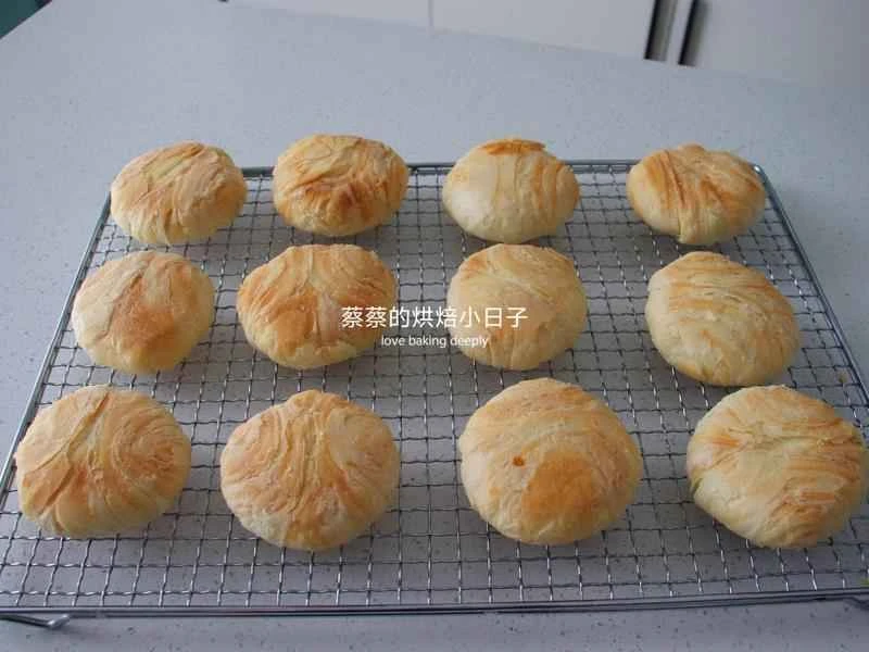 How to make pure milk hand-torn toast: Step 1