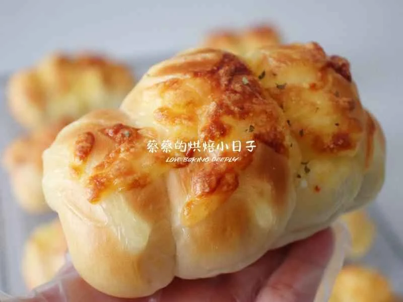 How to make pure milk hand-torn toast: Step 1