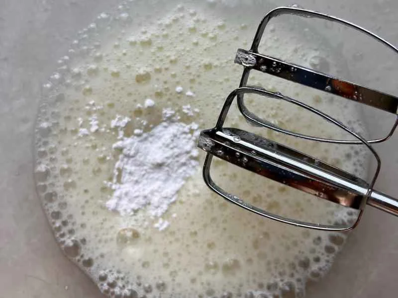 How to make pure milk hand-torn toast: Step 1
