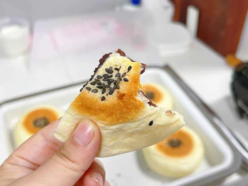 How to make pure milk hand-torn toast: Step 1