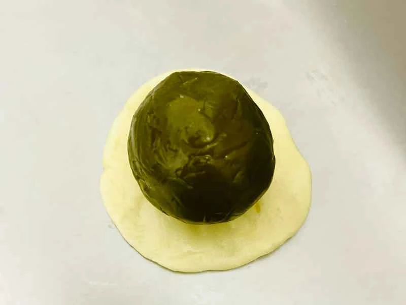 How to make pure milk hand-torn toast: Step 1