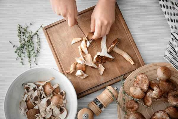 Can I eat roasted mushrooms if I have shingles?