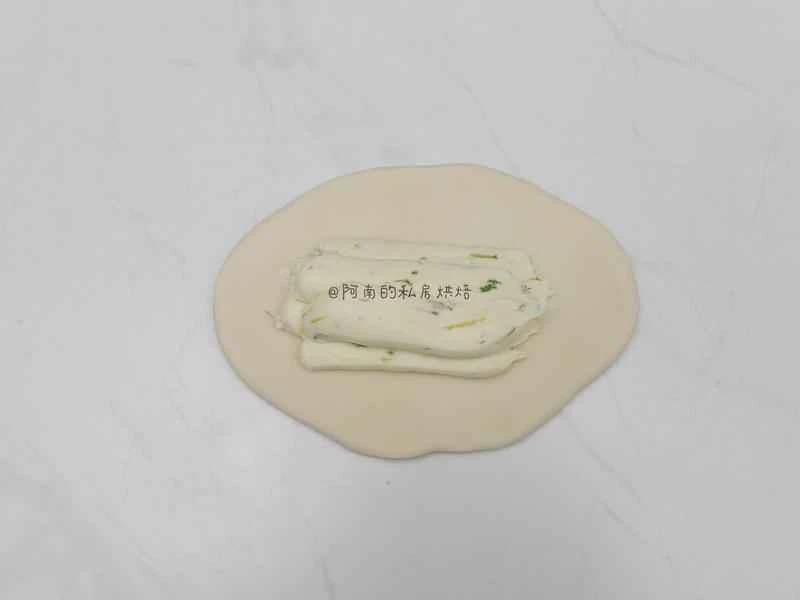 How to make pure milk hand-torn toast: Step 1