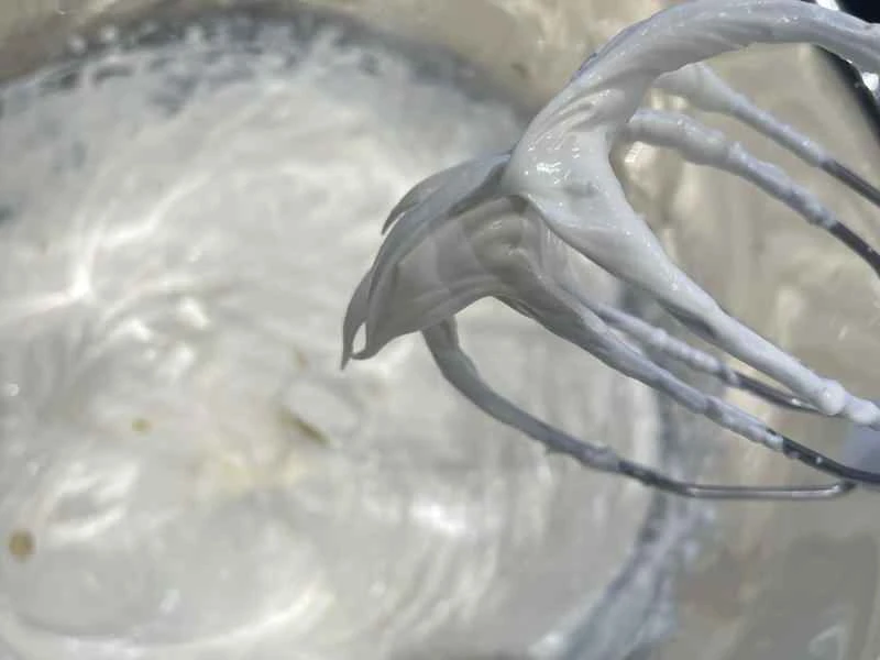 How to make pure milk hand-torn toast: Step 1