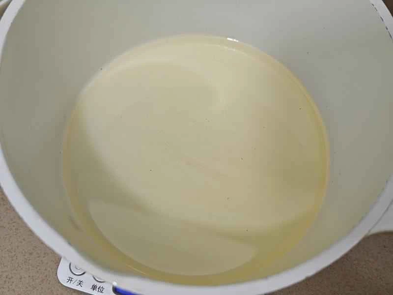 How to make pure milk hand-torn toast: Step 1