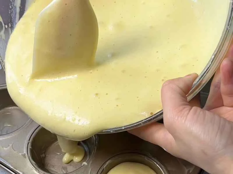 How to make pure milk hand-torn toast: Step 1