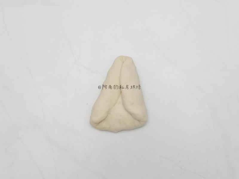 How to make pure milk hand-torn toast: Step 1