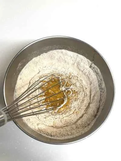 How to make pure milk hand-torn toast: Step 1