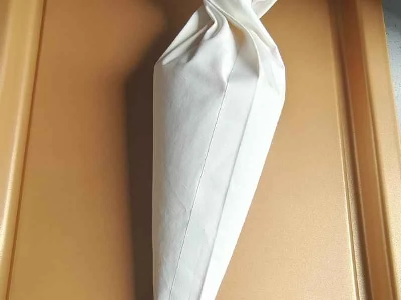 How to make pure milk hand-torn toast: Step 1