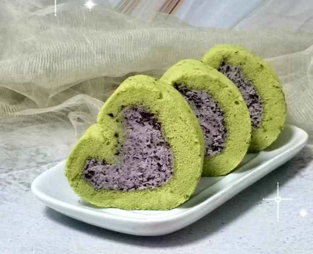 Recipe for a colorful heart-shaped Swiss roll