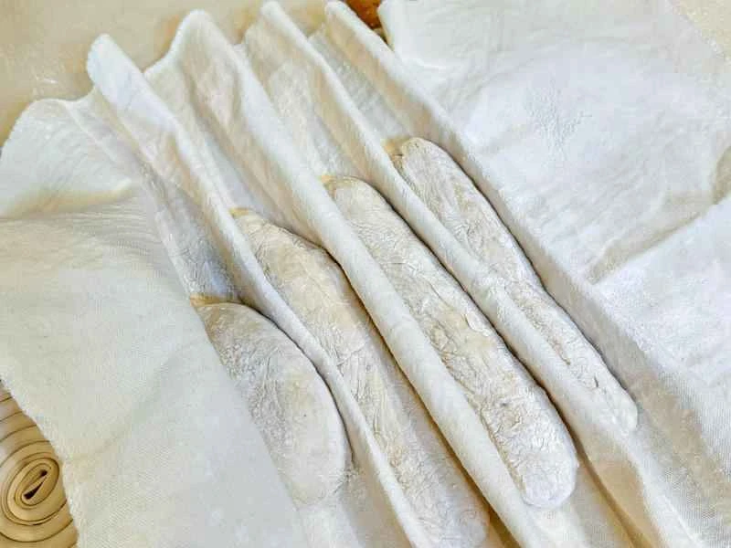 How to make pure milk hand-torn toast: Step 1