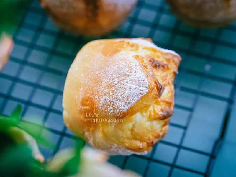 How to make pure milk hand-torn toast: Step 1