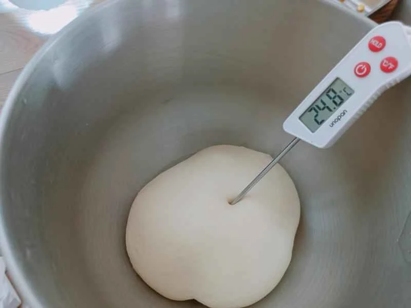 How to make pure milk hand-torn toast: Step 1