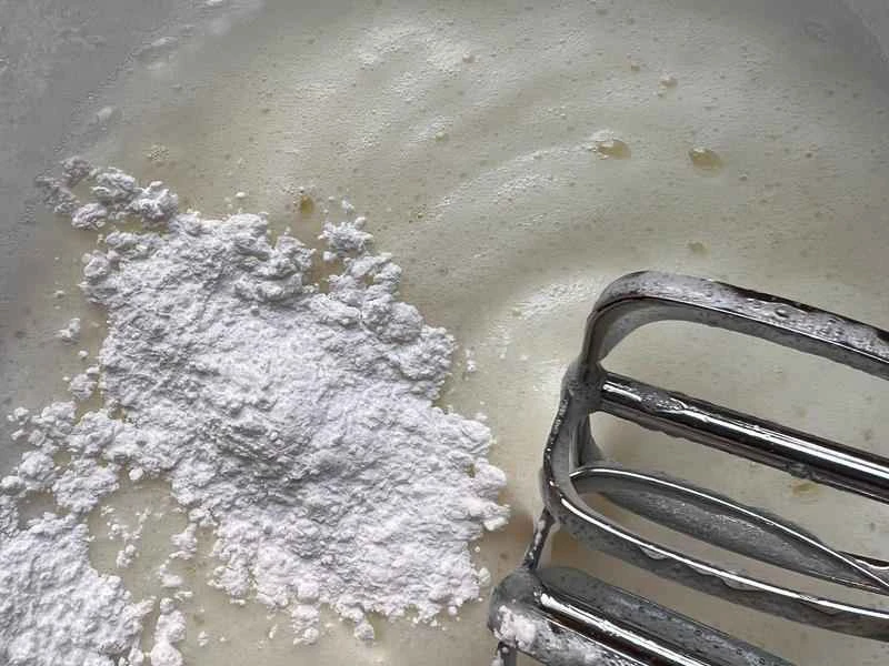 How to make pure milk hand-torn toast: Step 1