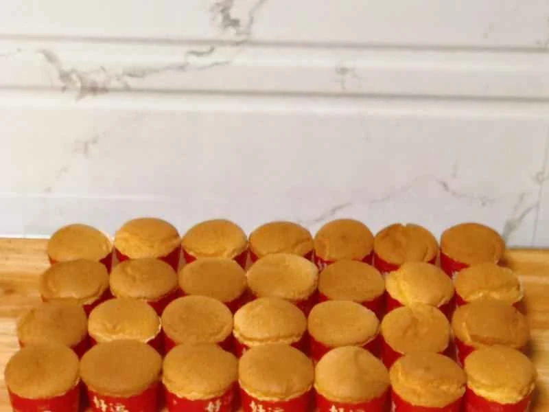 How to make pure milk hand-torn toast: Step 1