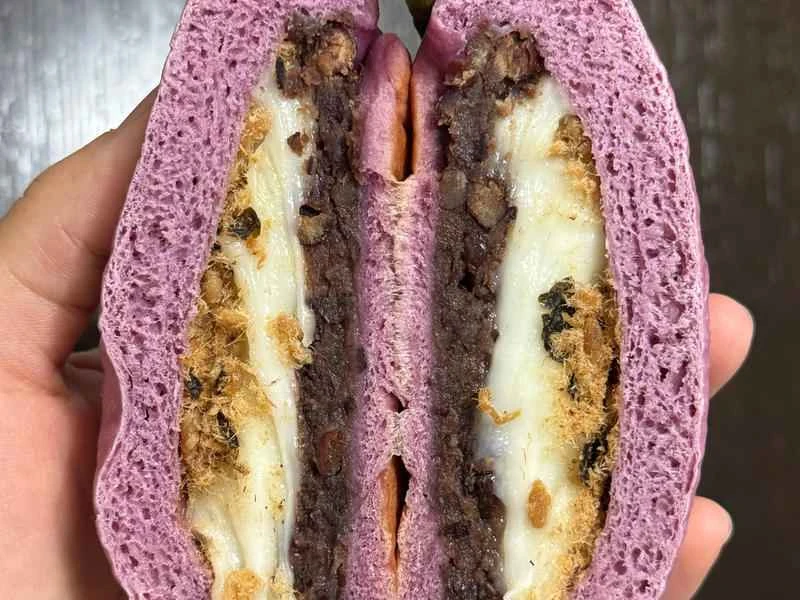 How to make pure milk hand-torn toast: Step 1