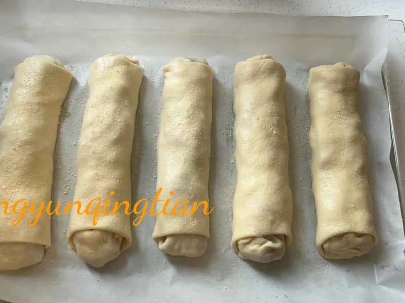 How to make pure milk hand-torn toast: Step 1