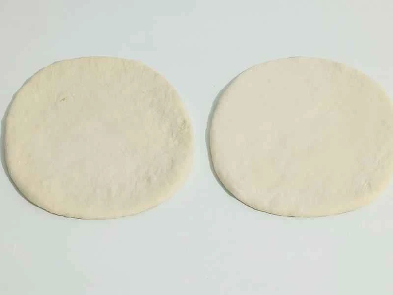 How to make pure milk hand-torn toast: Step 1